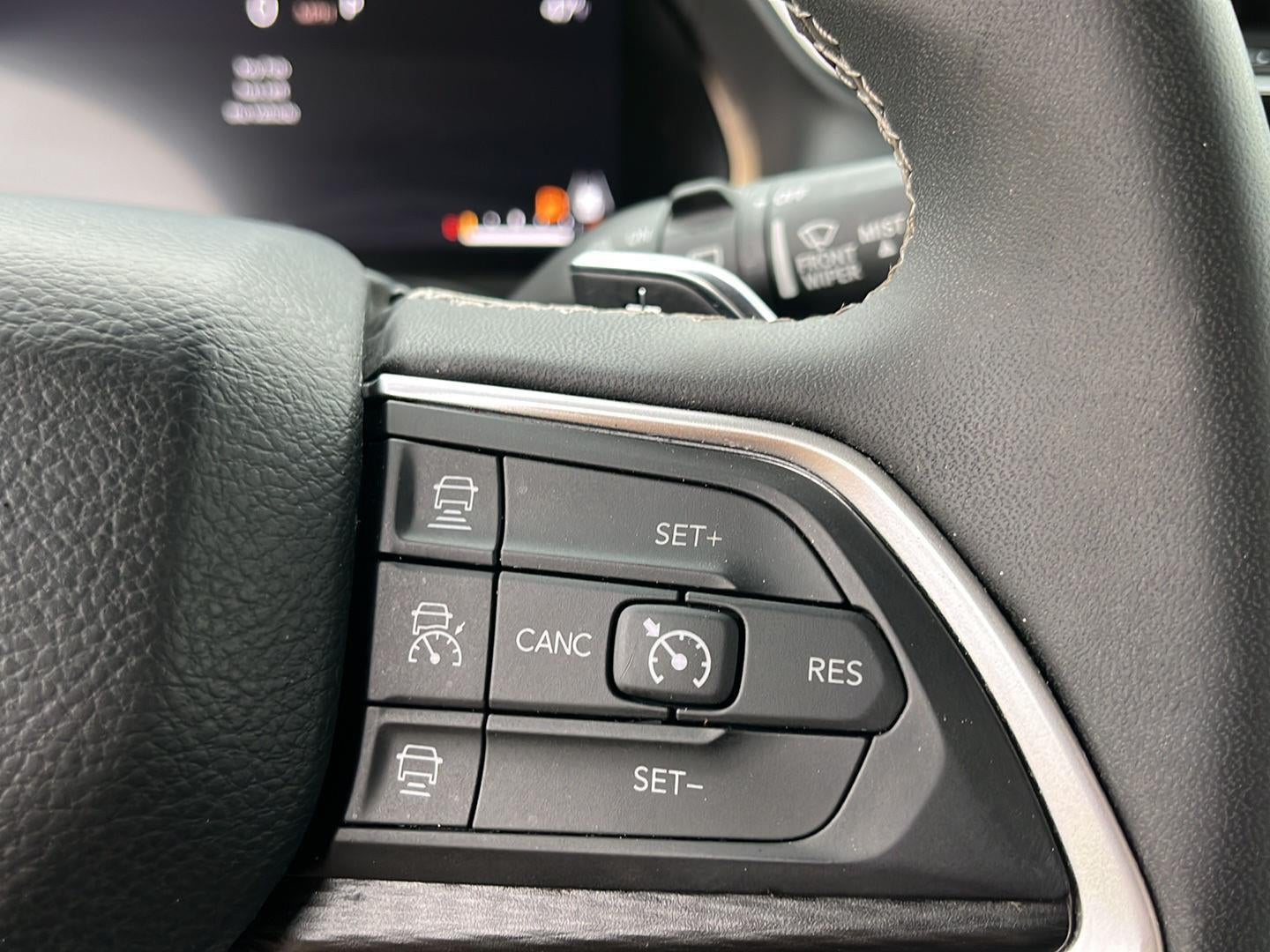 2023 Jeep Grand Cherokee L Laredo