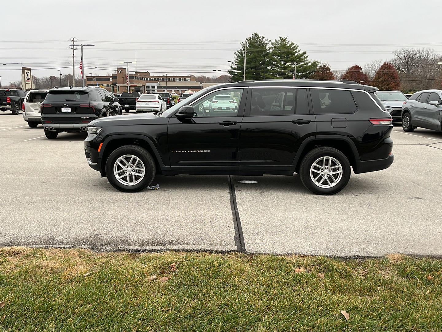 2023 Jeep Grand Cherokee L Laredo