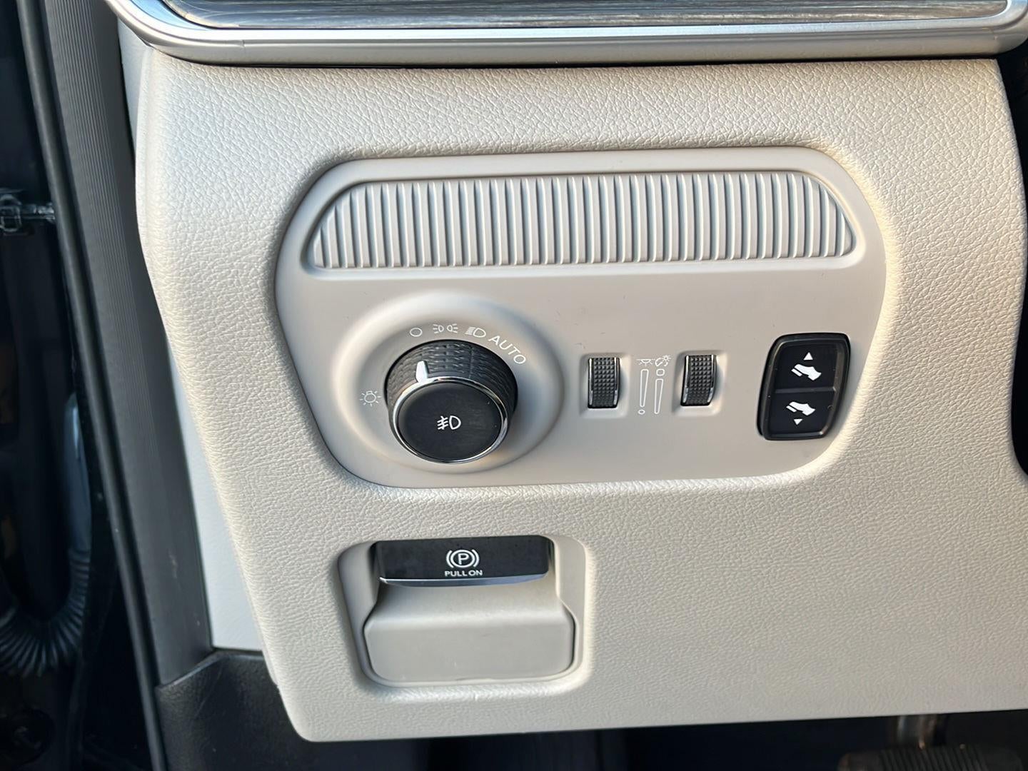 2022 Jeep Wagoneer Series II