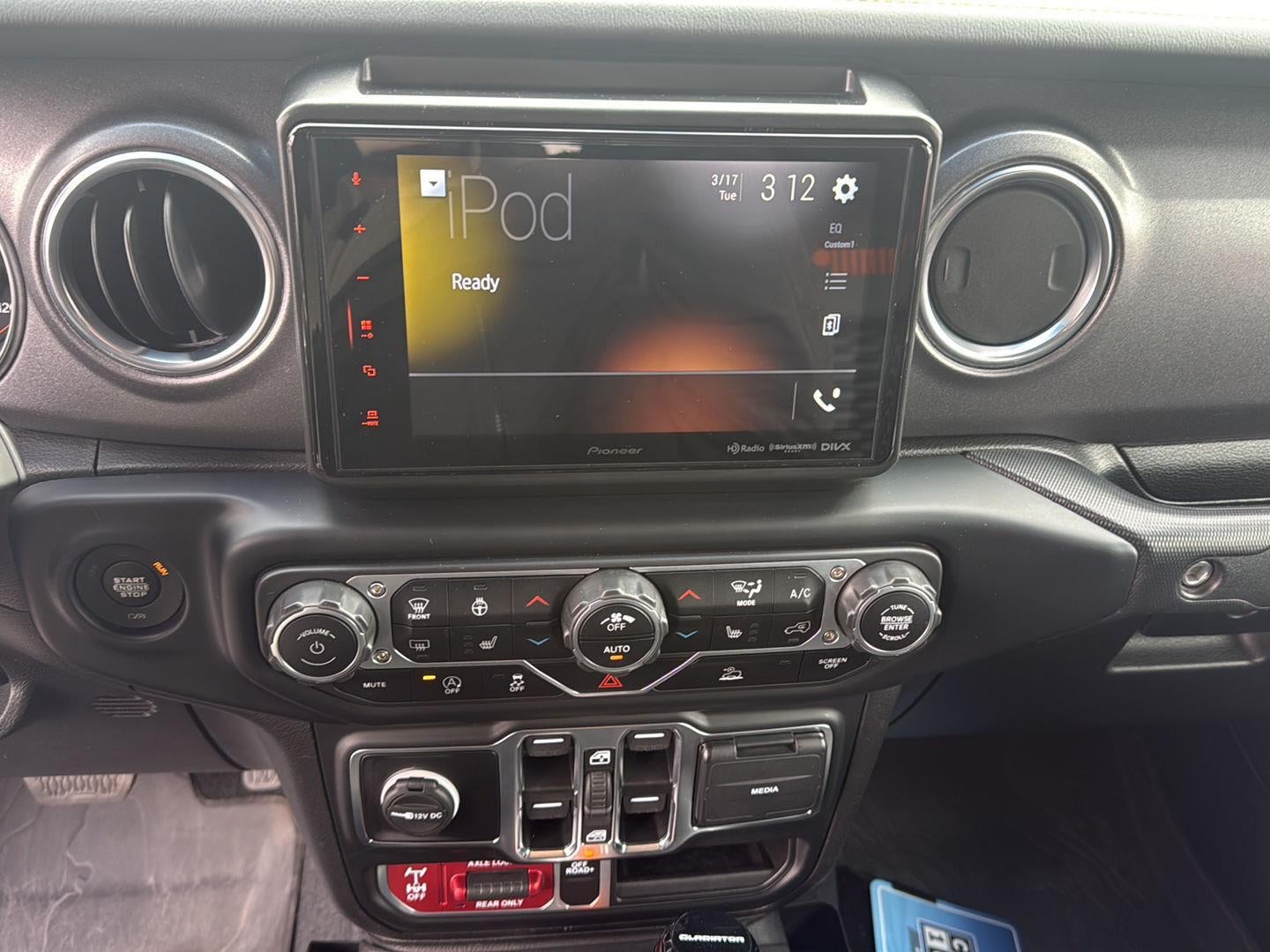 2023 Jeep Gladiator Mojave