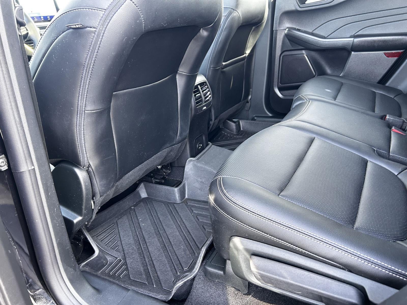 2022 Ford Escape Hybrid Titanium