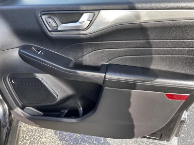 2022 Ford Escape Hybrid Titanium