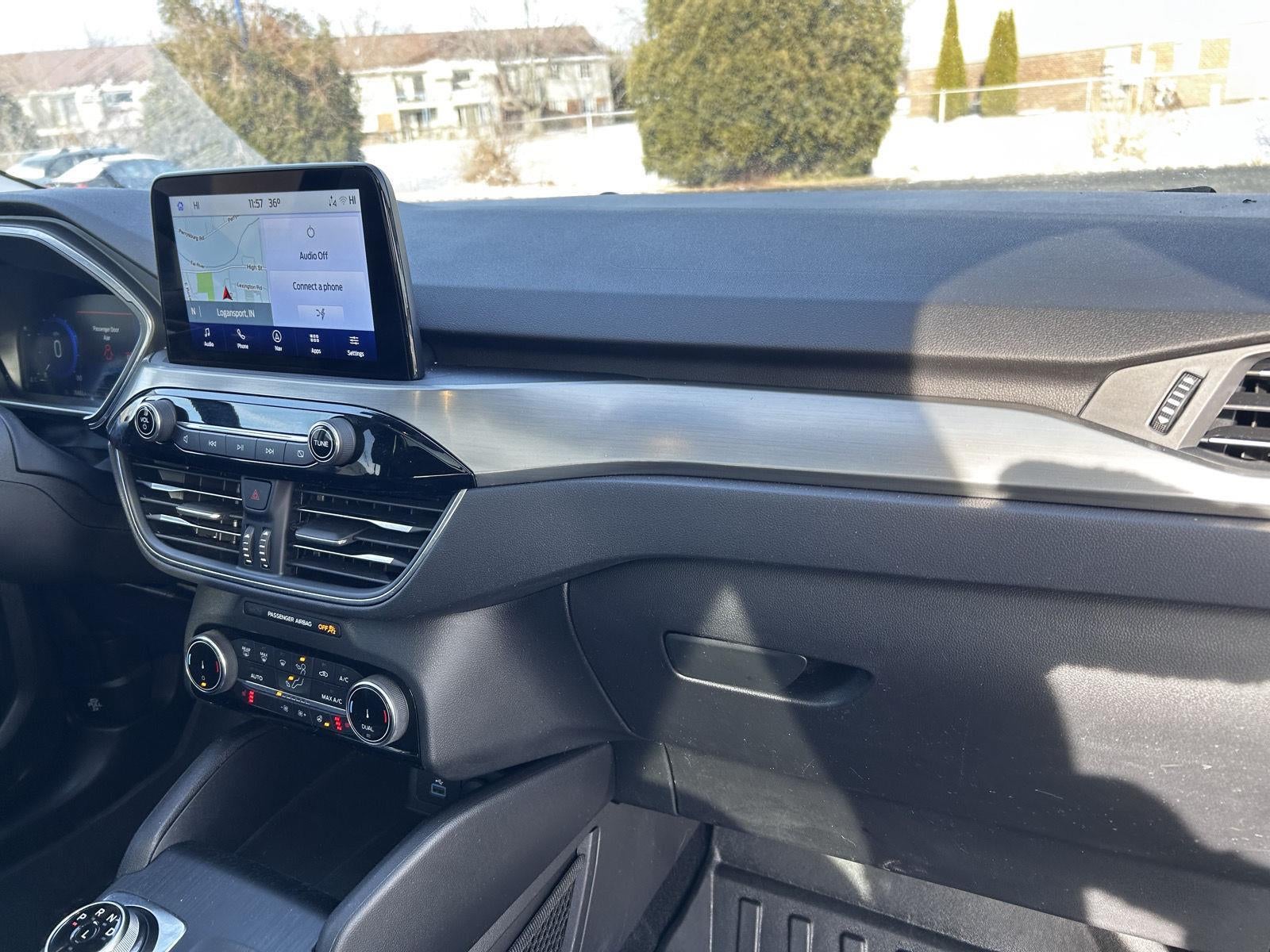 2022 Ford Escape Hybrid Titanium