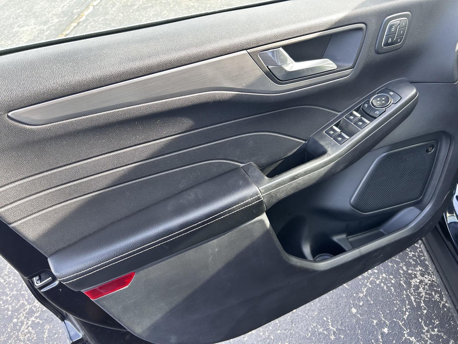 2021 Ford Escape Hybrid Titanium