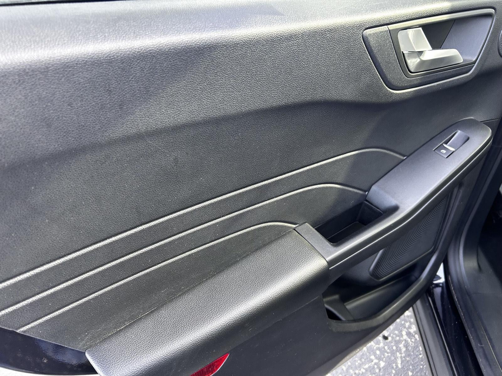 2021 Ford Escape Hybrid Titanium