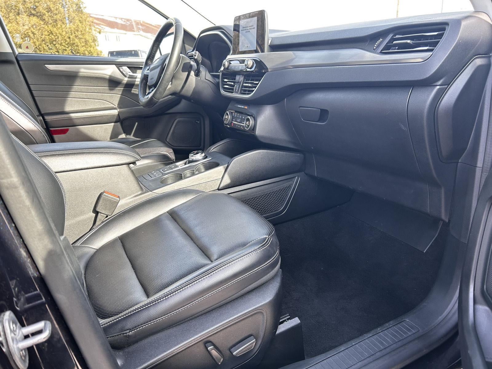 2021 Ford Escape Hybrid Titanium