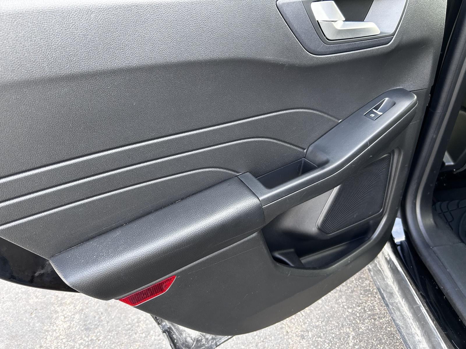 2023 Ford ESCAPE SUV