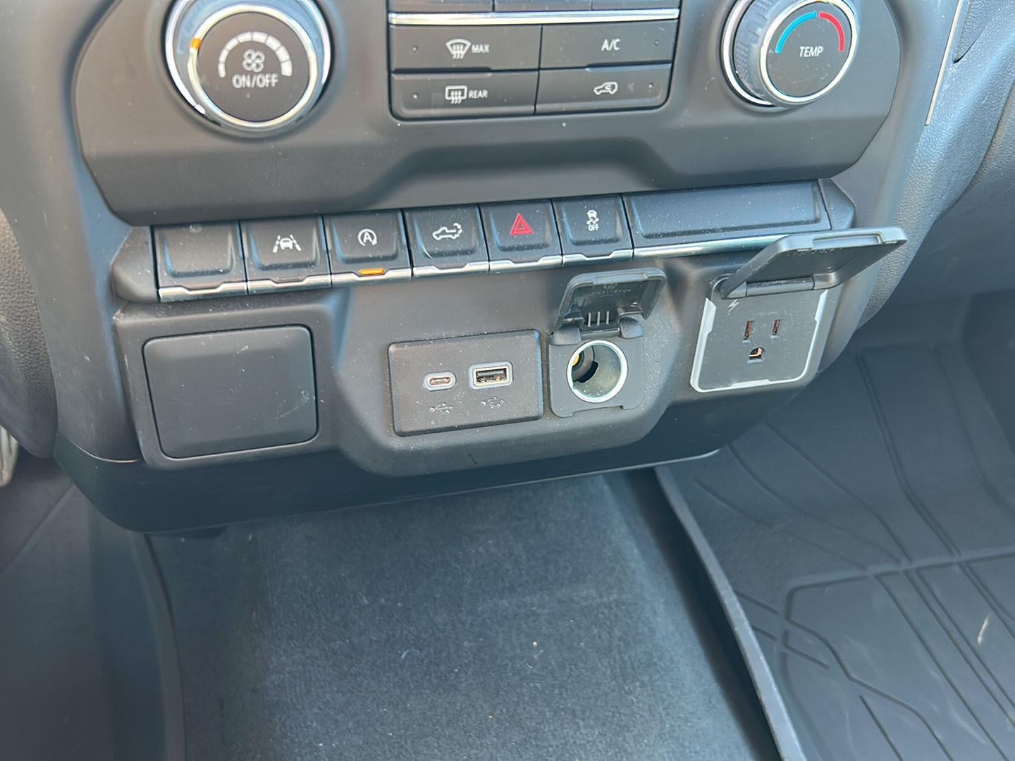 2022 Chevrolet SILVERADO 1500 4WD CREW CAB 147 CUSTOM