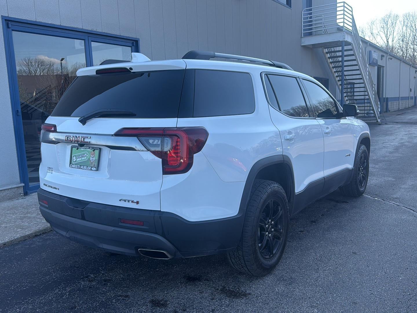 2023 GMC Acadia AT4