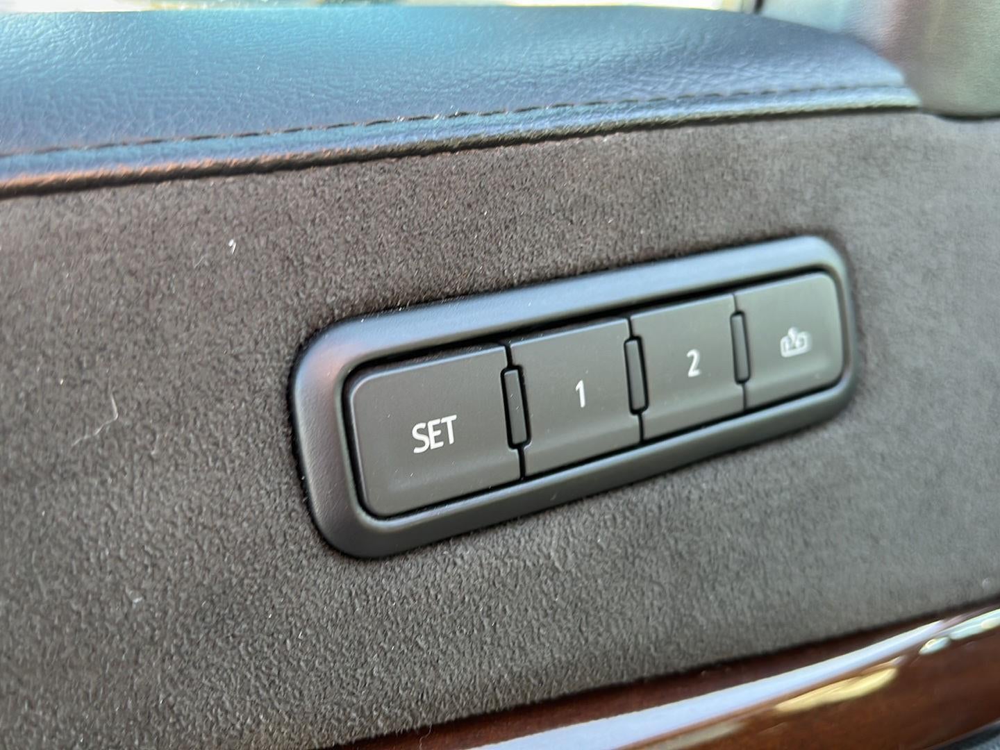 2020 Cadillac Escalade ESV Luxury