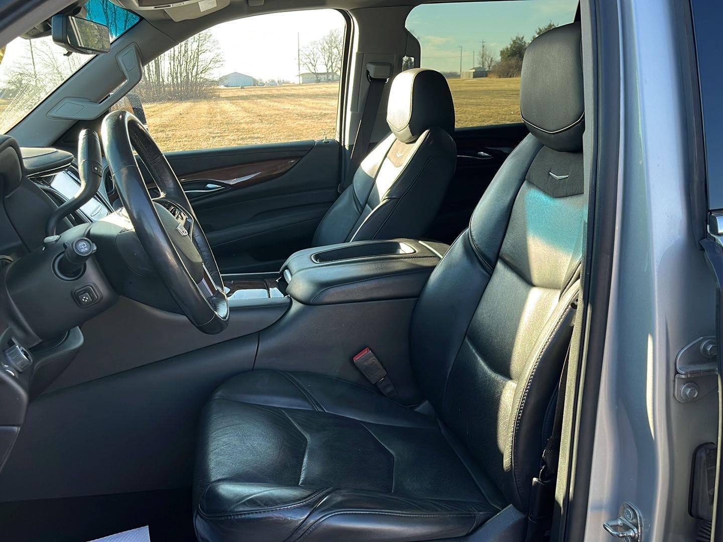 2020 Cadillac Escalade ESV Luxury