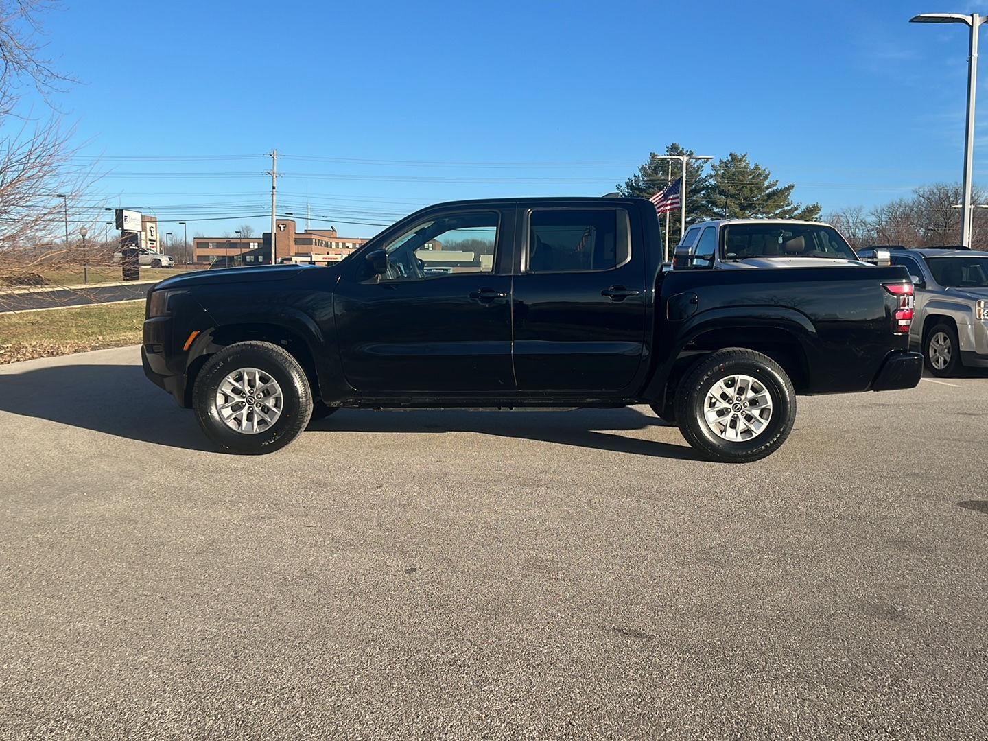 2024 Nissan Frontier SV