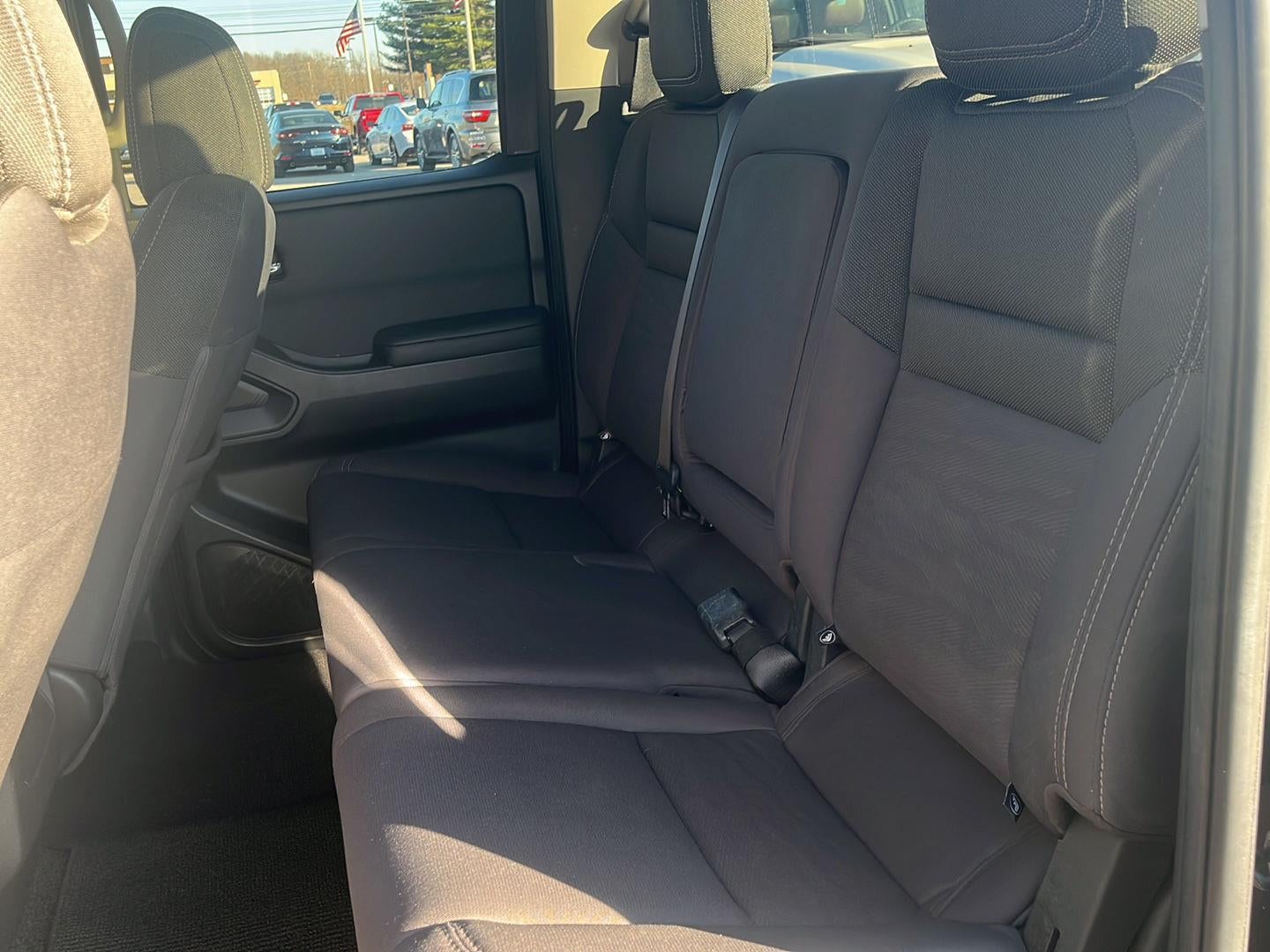 2024 Nissan Frontier SV