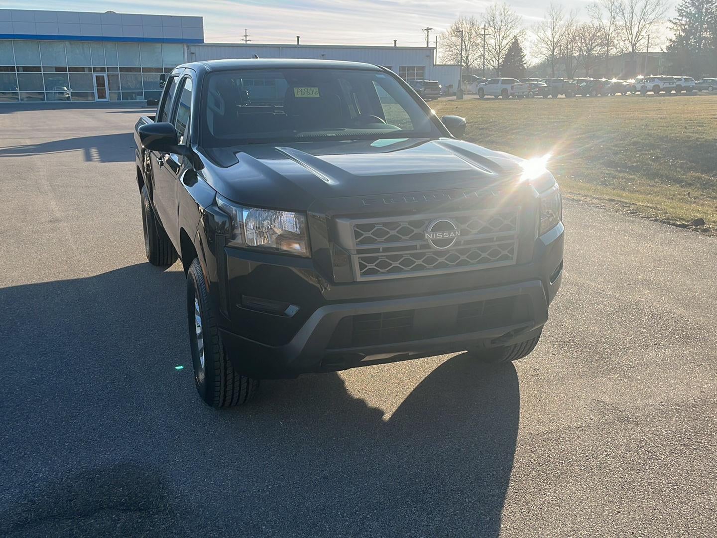 2024 Nissan Frontier SV