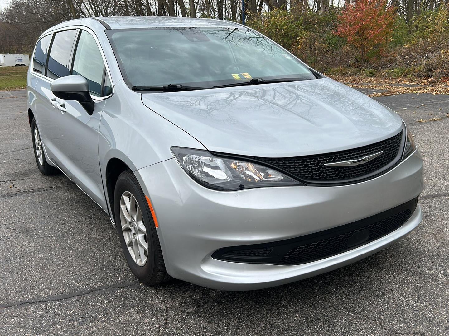 2023 Chrysler Voyager LX