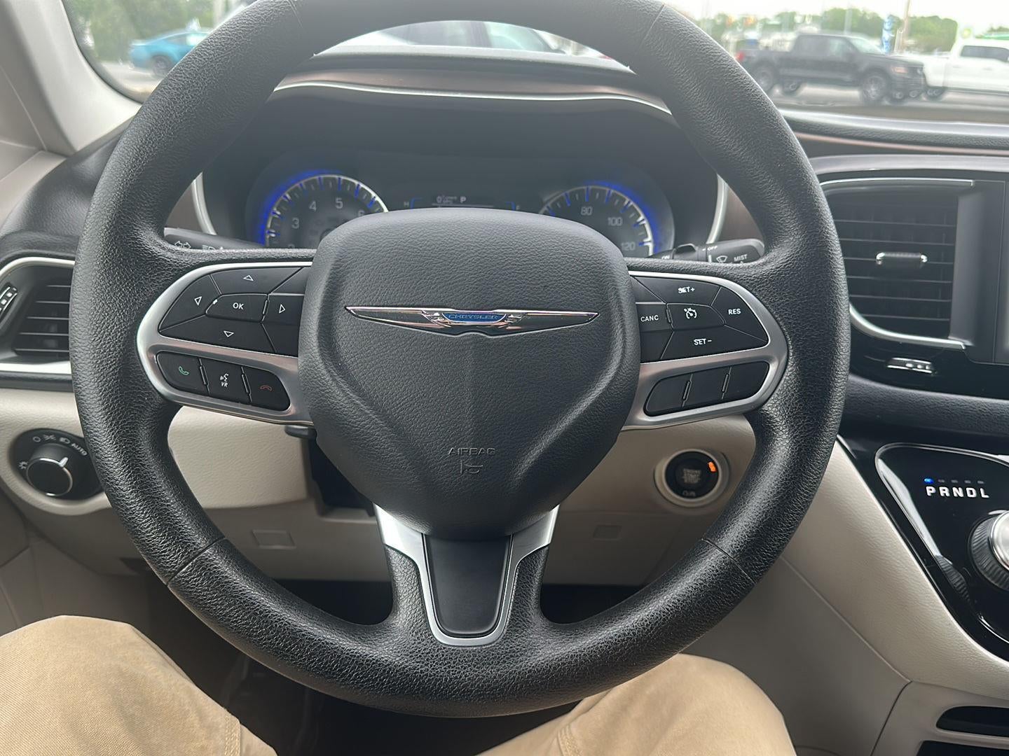 2020 Chrysler Voyager LXI