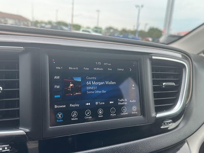 2020 Chrysler Voyager LXI