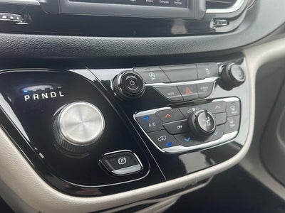 2020 Chrysler Voyager LXI