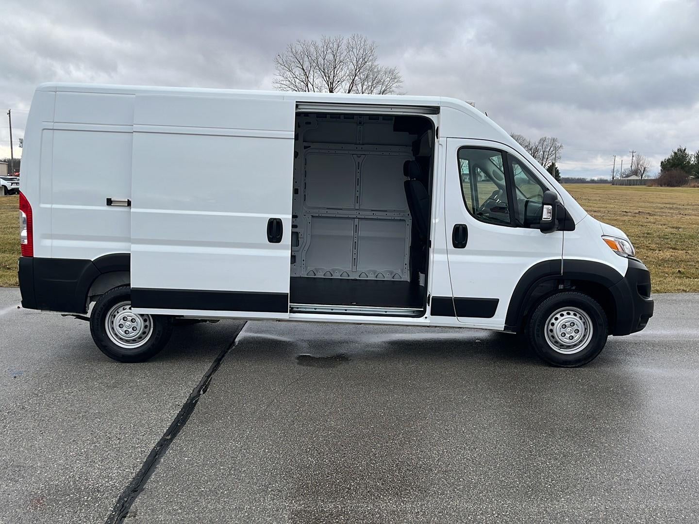 2025 RAM ProMaster Cargo Van Tradesman