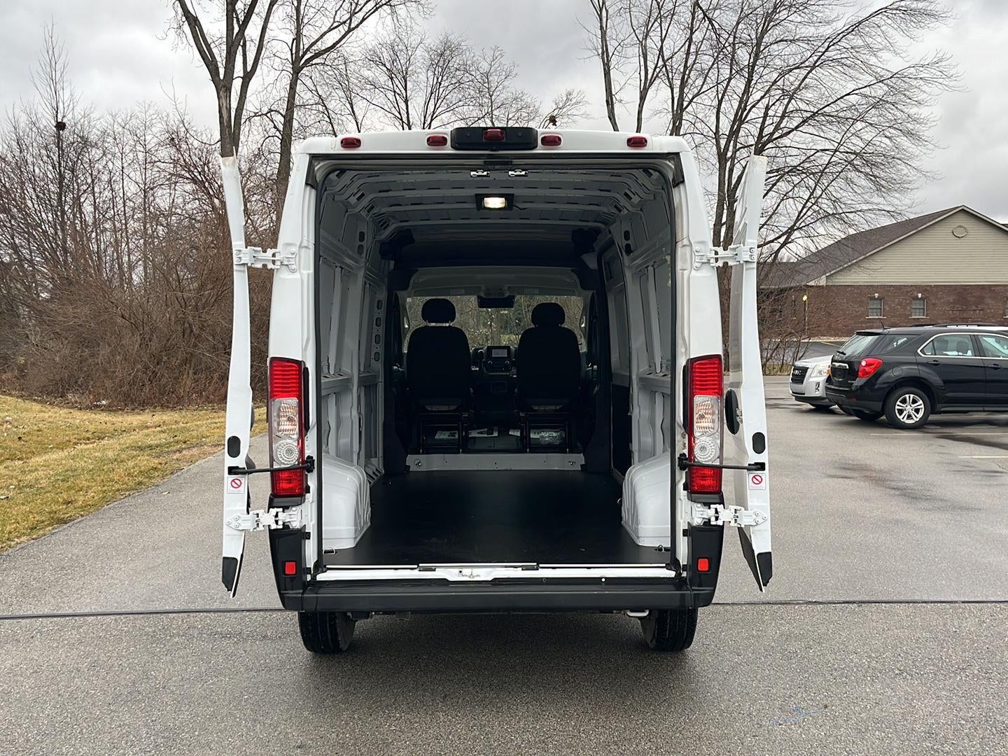 2025 RAM ProMaster Cargo Van Tradesman