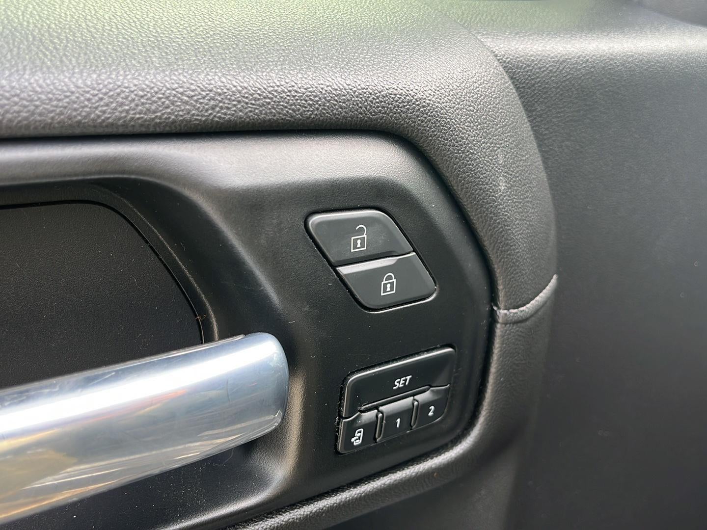 2021 GMC SIERRA 1500 4WD CREW CAB 147 SLT