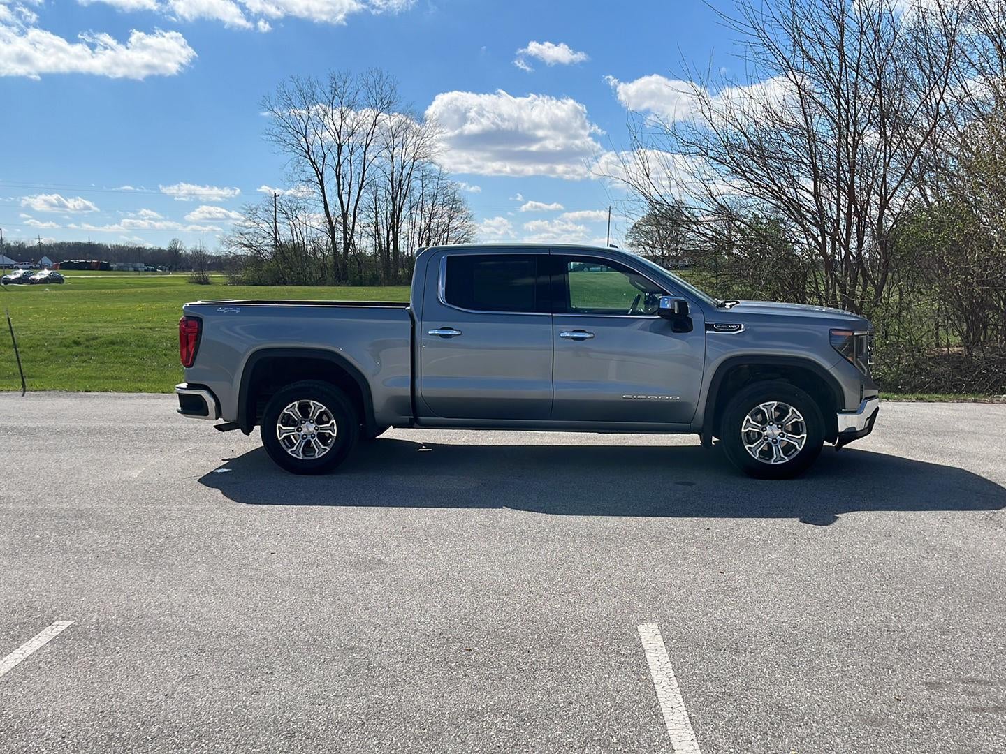 2025 GMC Sierra 1500 SLT