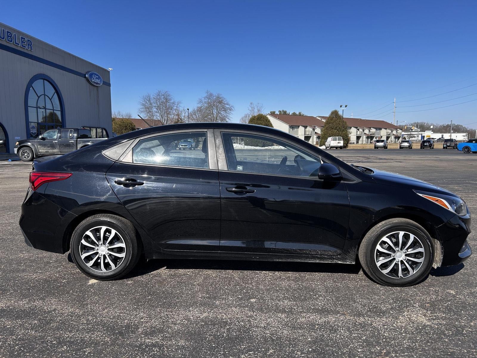 2019 Hyundai Accent SE