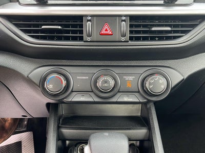 2024 Kia FORTE LXS IVT