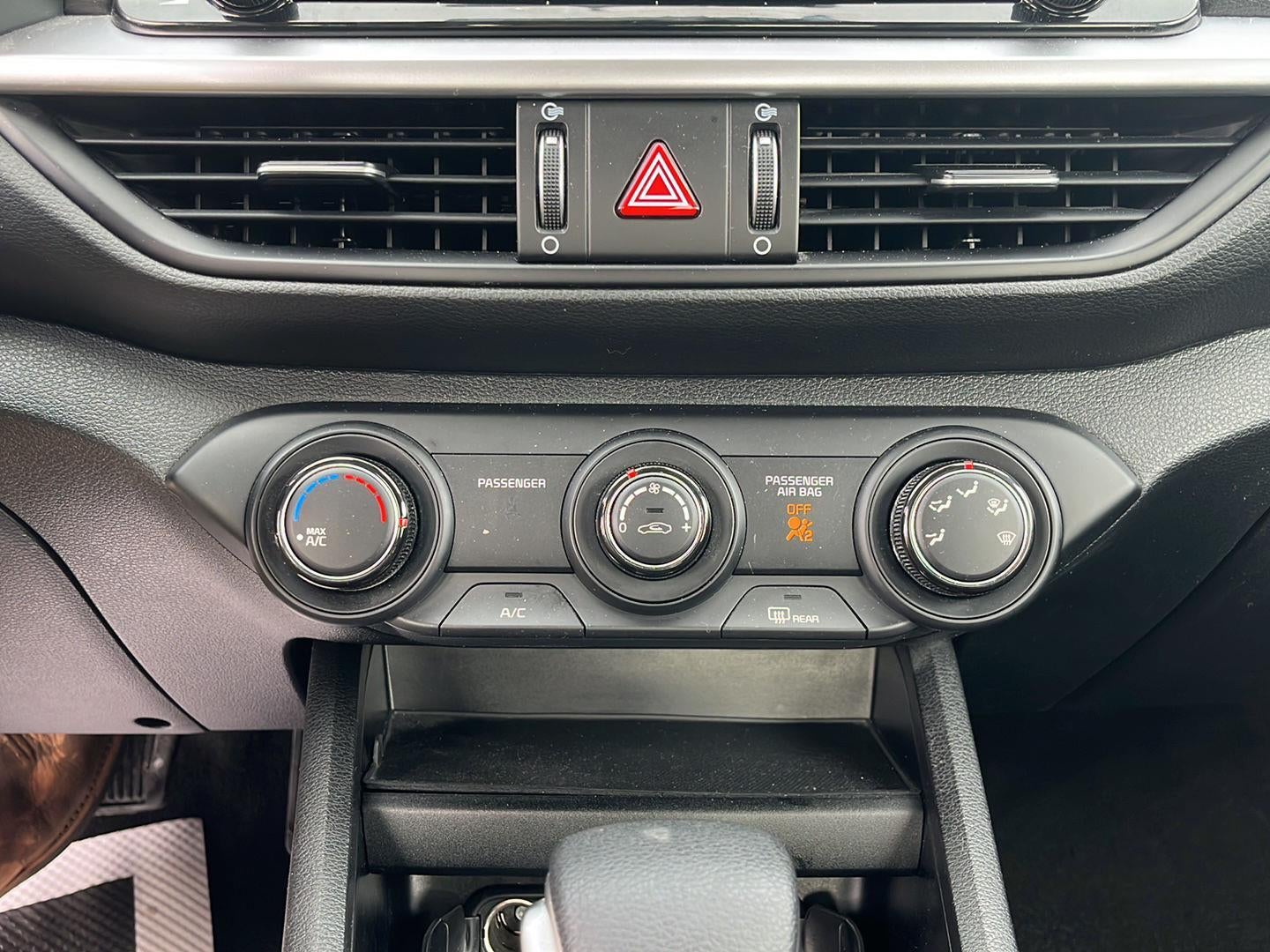 2024 Kia FORTE LXS IVT