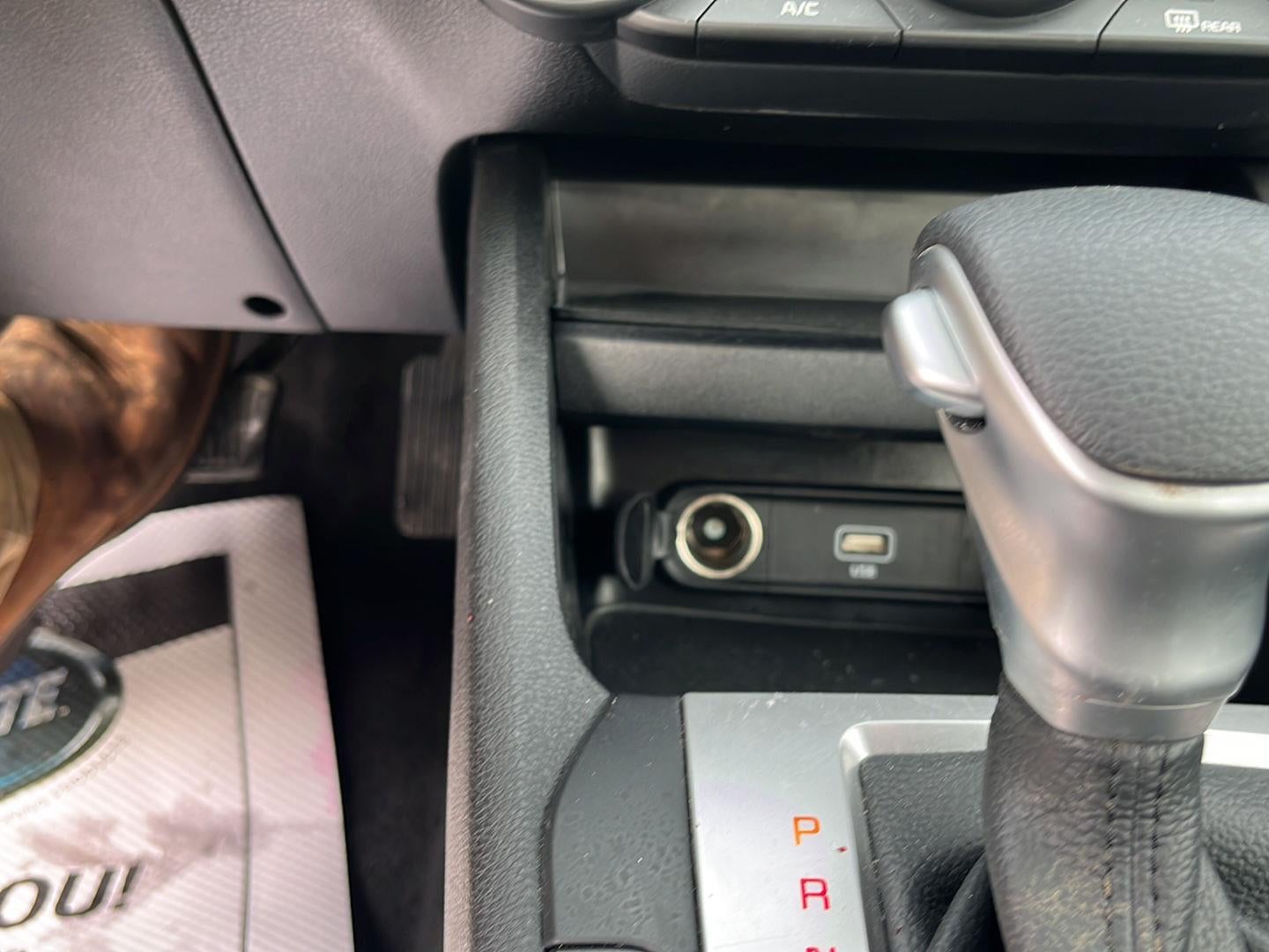 2024 Kia FORTE LXS IVT