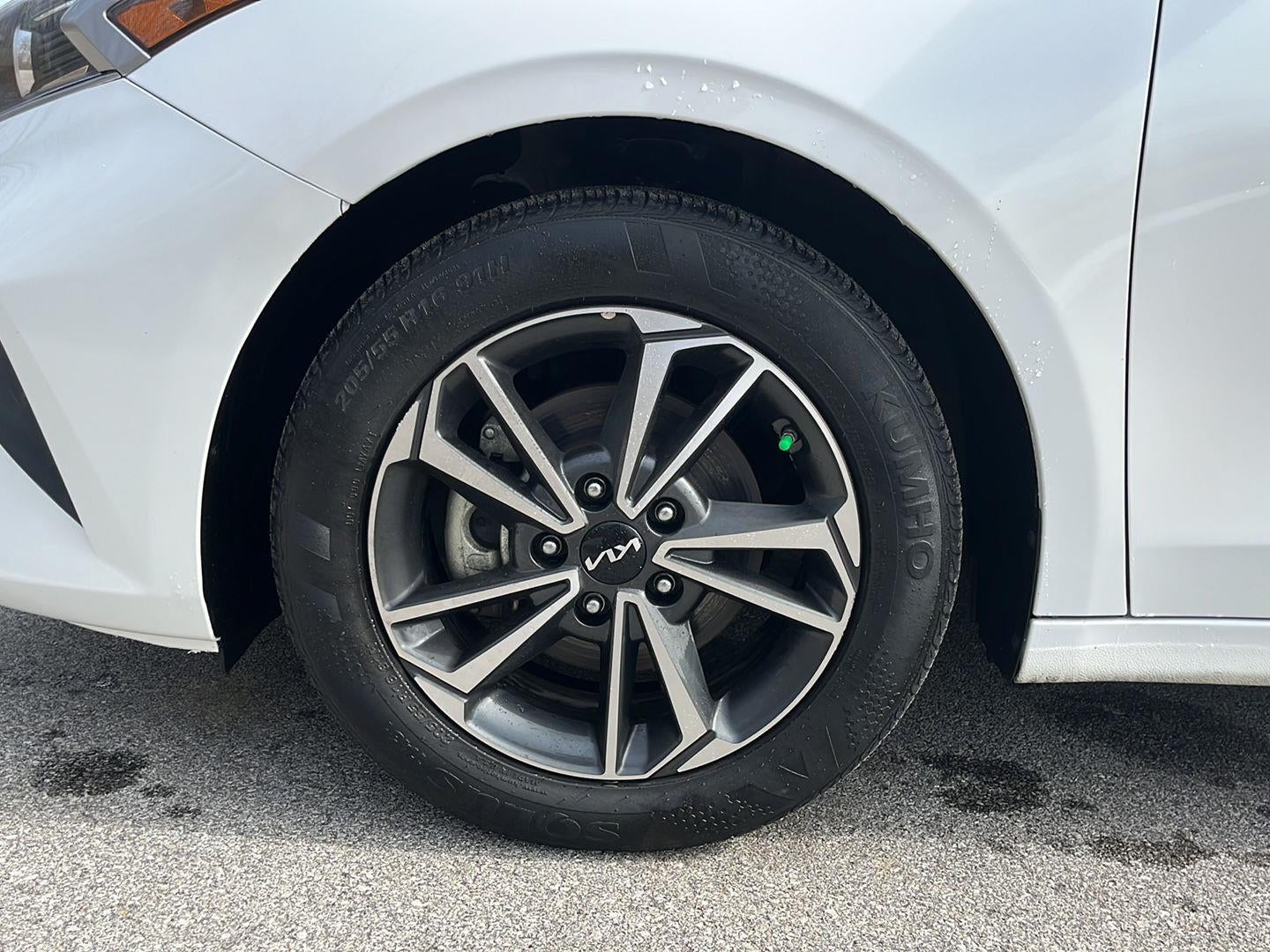 2024 Kia FORTE LXS IVT