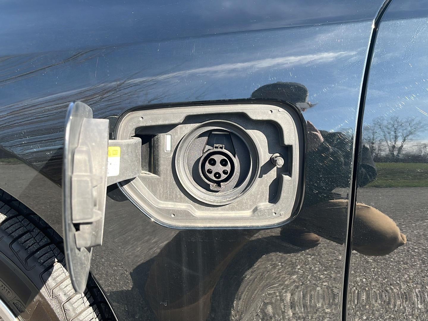 2024 BMW 3 Series 330e