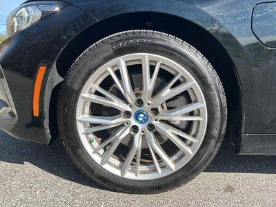 2024 BMW 3 Series 330e