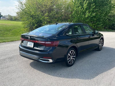 2025 Volkswagen Jetta SE