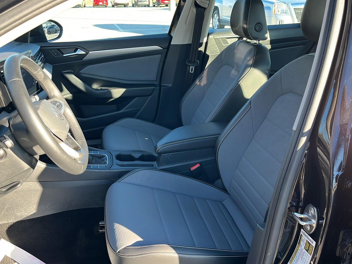 2025 Volkswagen Jetta SE