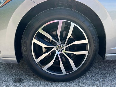 2025 Volkswagen JETTA SE AUTO