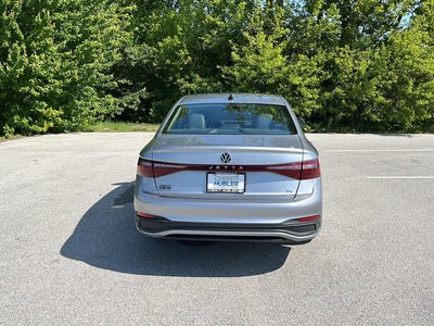 2025 Volkswagen JETTA SE AUTO