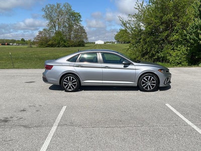 2025 Volkswagen JETTA SE AUTO