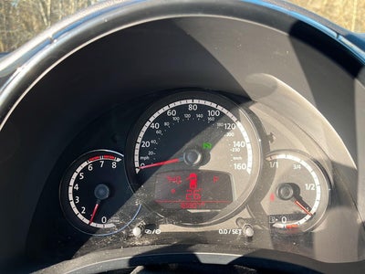 2014 Volkswagen Beetle 2.5L Entry