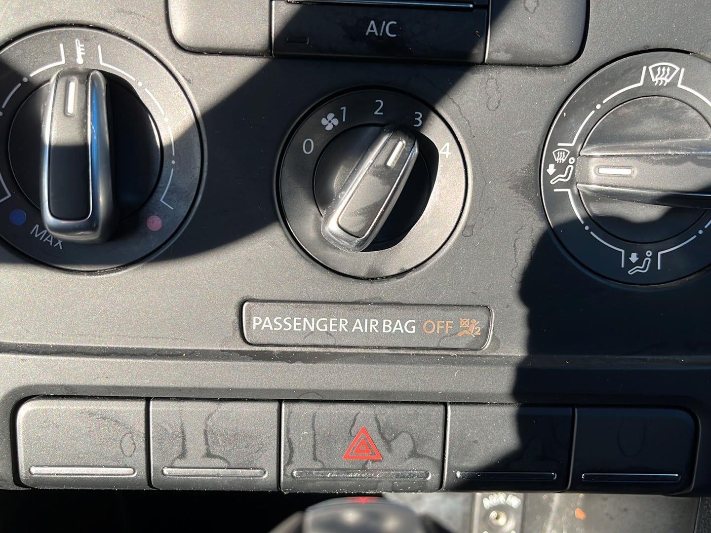 2014 Volkswagen Beetle 2.5L Entry