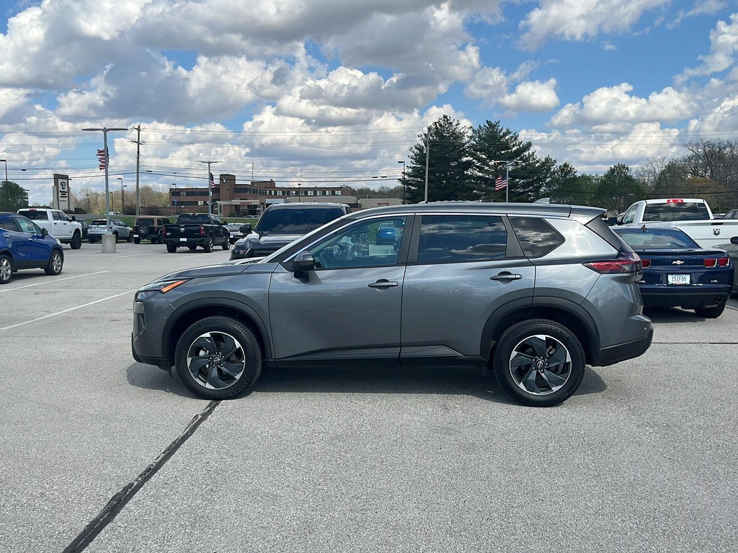 2024 Nissan Rogue SV