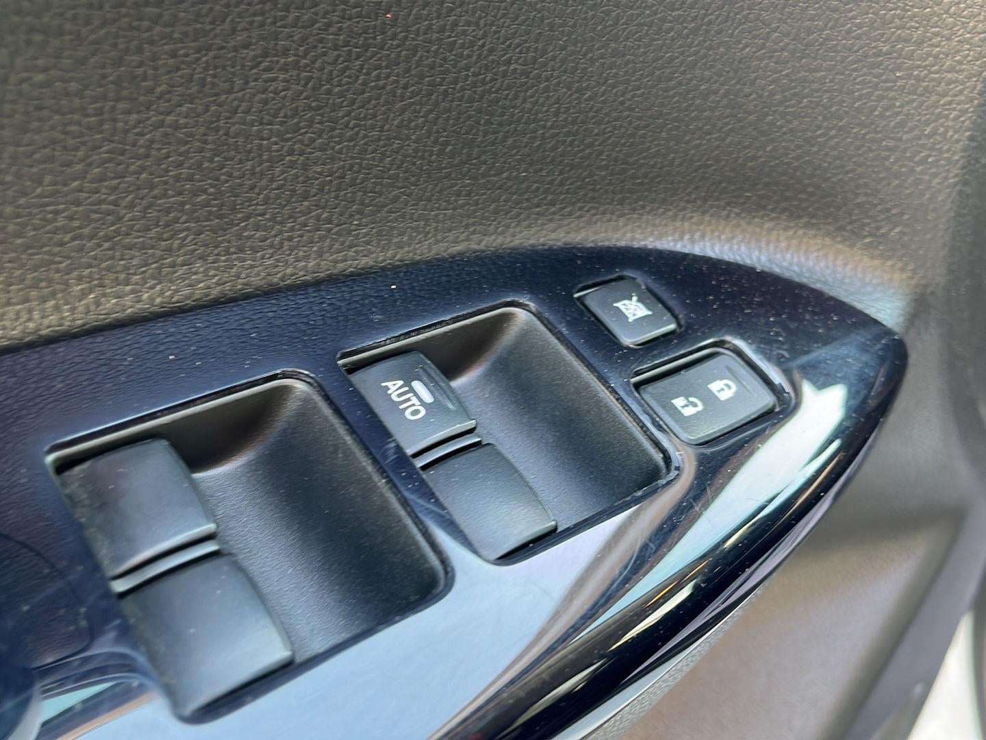 2024 Mitsubishi Eclipse Cross LE