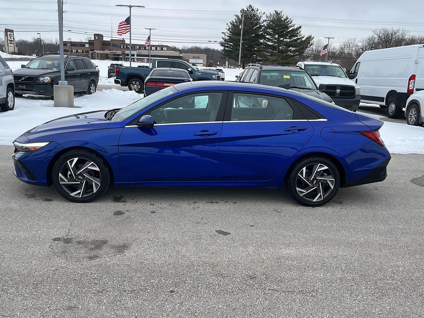 2024 Hyundai Elantra Limited