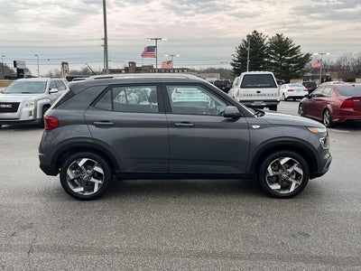 2025 Hyundai Venue SEL