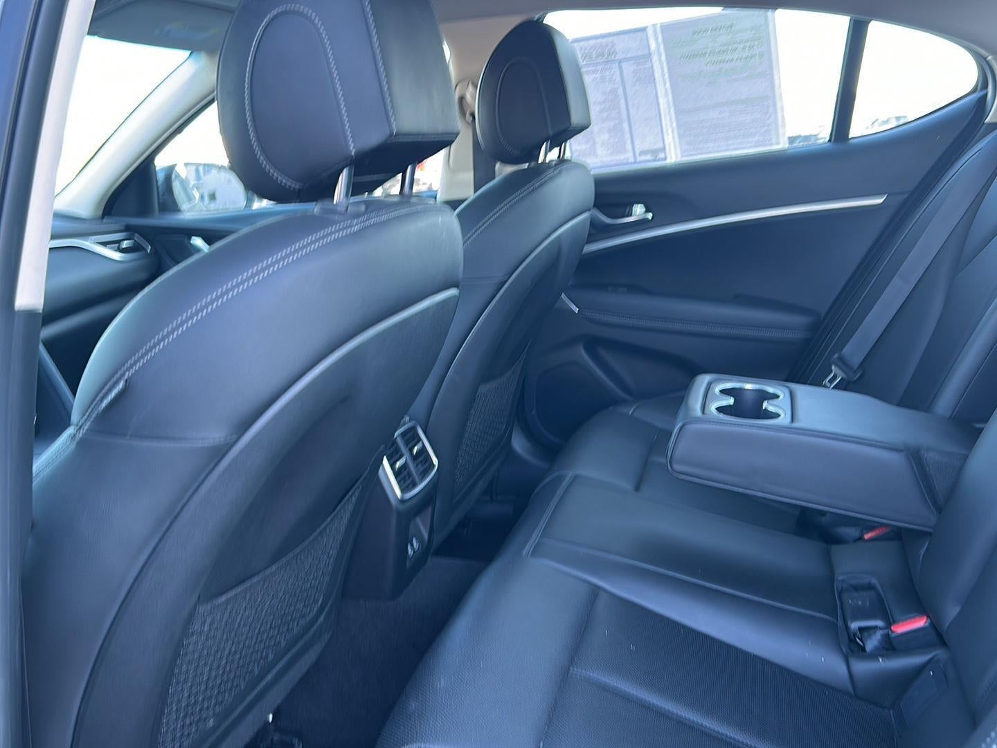 2025 Genesis G70 2.5T