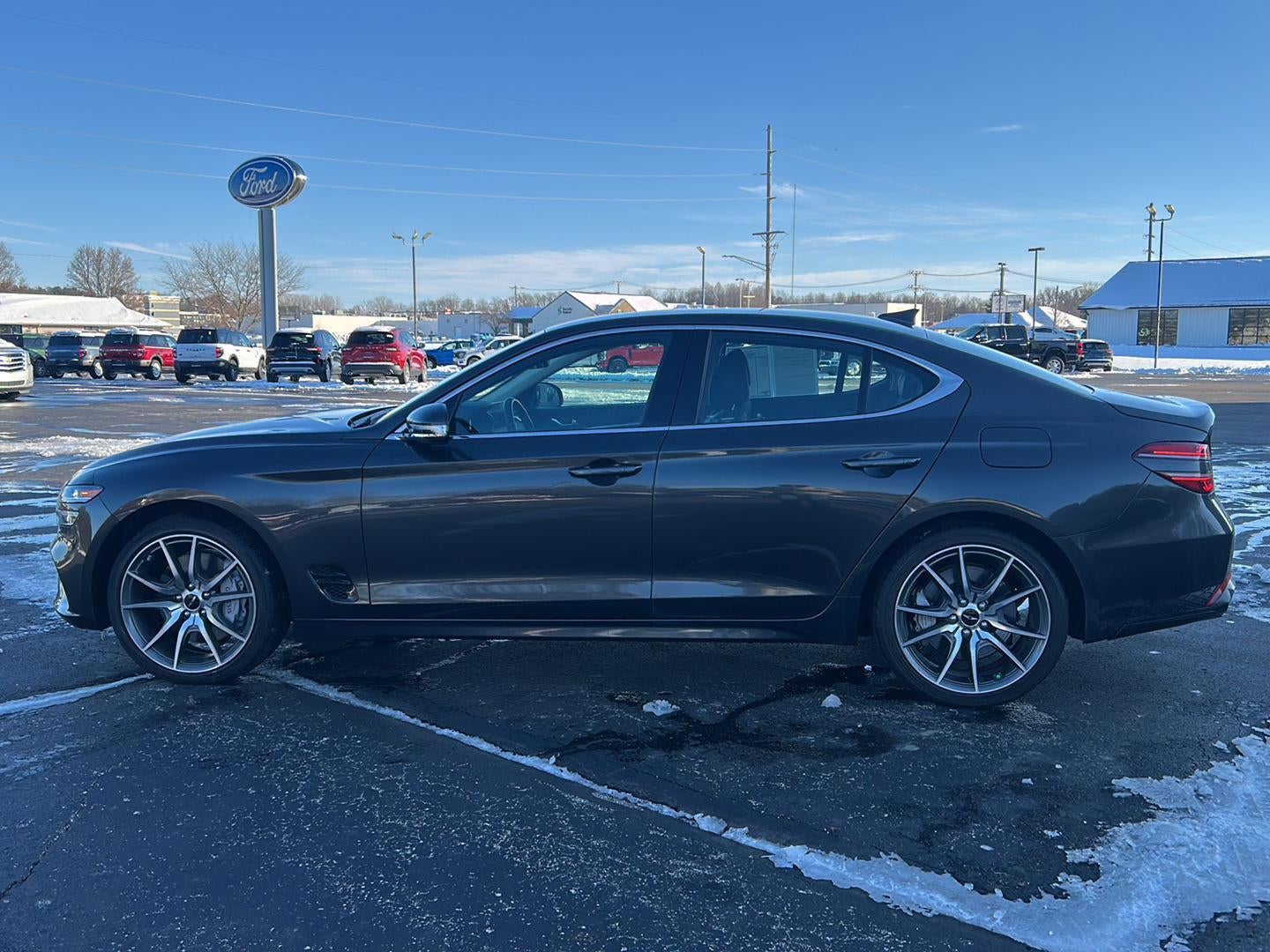 2025 Genesis G70 2.5T