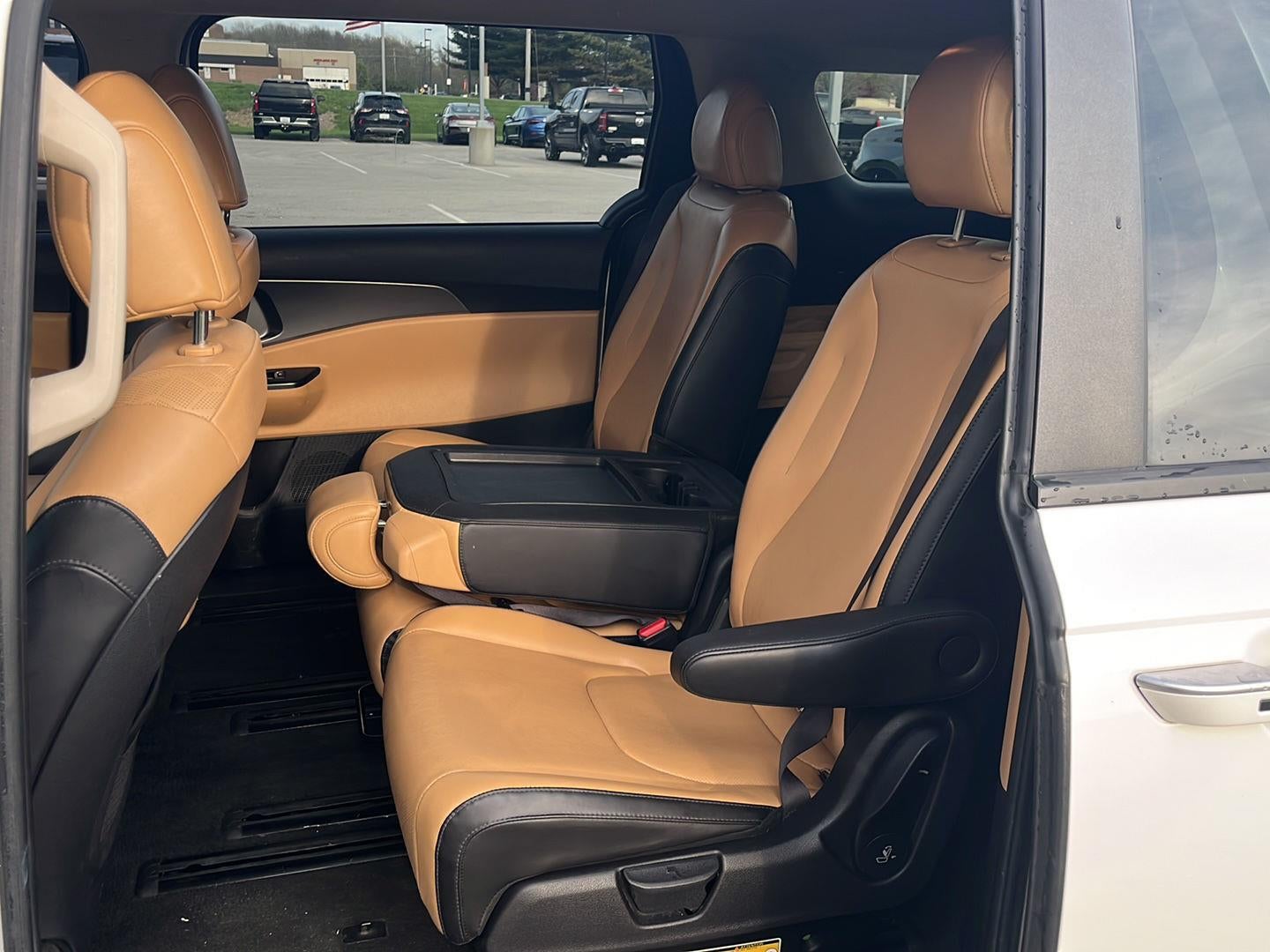 2022 Kia Carnival LXS