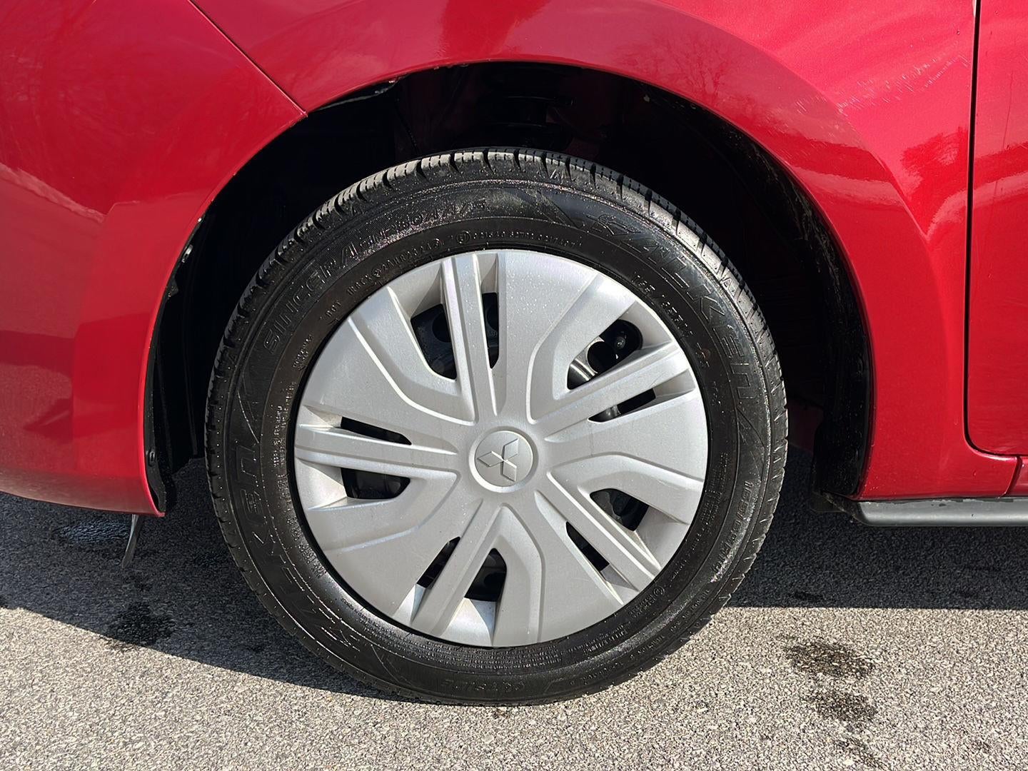 2024 Mitsubishi Mirage ES